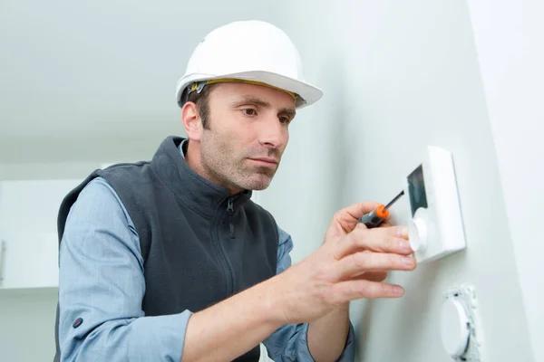 Find the Best Heating Contractor Near Me for Quick HVAC Solutions