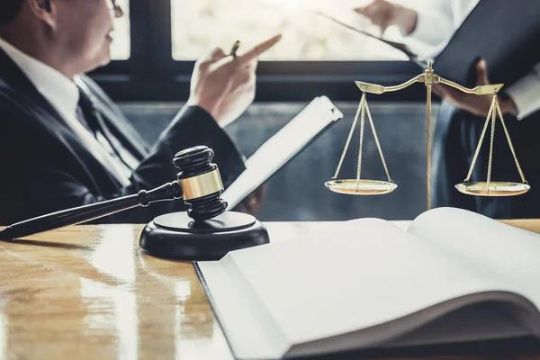 Real Estate Law Services That Safeguard Your Property Rights