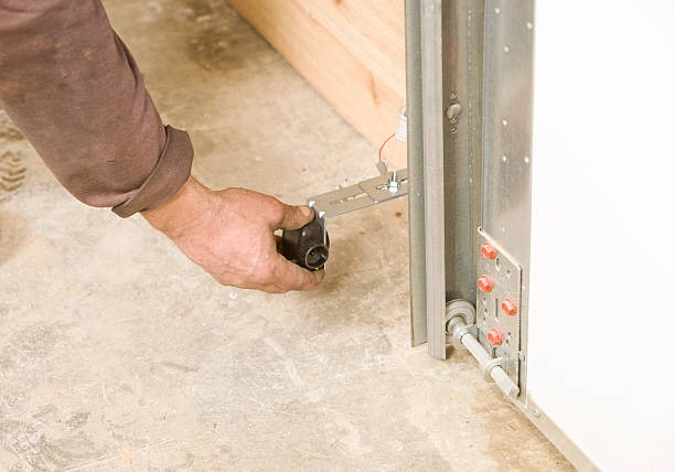 Why Homeowners Prefer Welborn Garage Door Repair for Expert Service