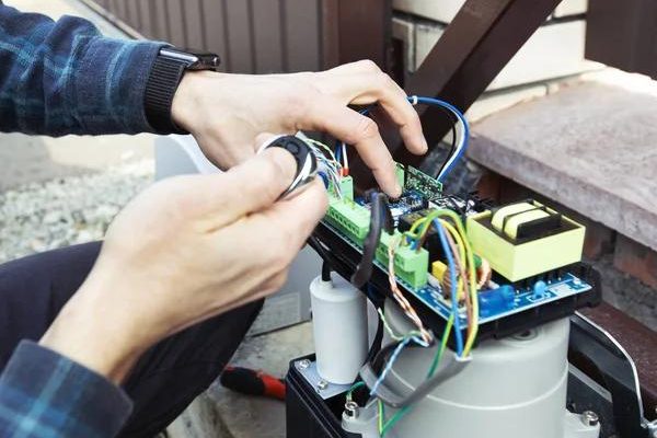 Fast and Professional Garage Door Repair Near Me