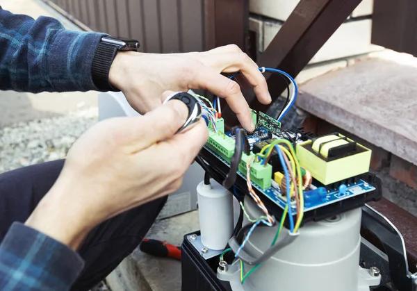 Fast and Professional Garage Door Repair Near Me